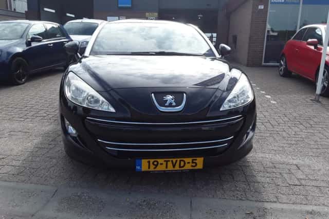 Peugeot RCZ (2012) thumbnail 3