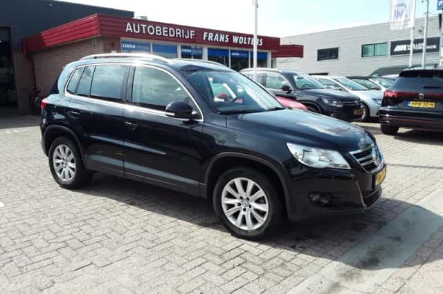 Volkswagen Tiguan (2011) thumbnail 4