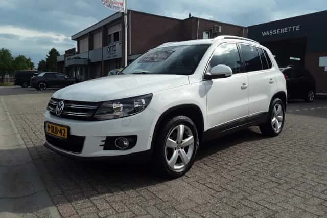 Volkswagen Tiguan (2013) thumbnail 1