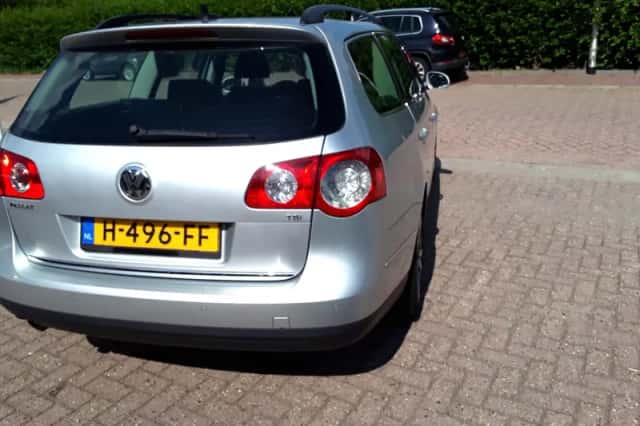 Volkswagen Passat (2009) thumbnail 5