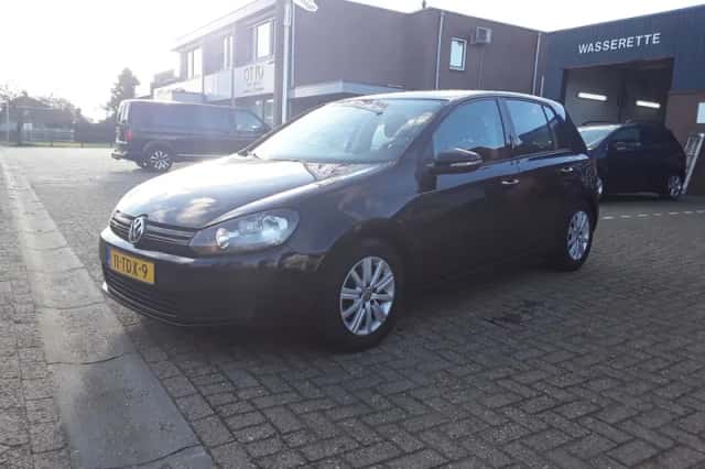 Volkswagen Golf (2012) thumbnail 1
