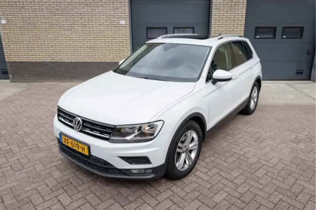 Volkswagen Tiguan (2019) thumbnail 1