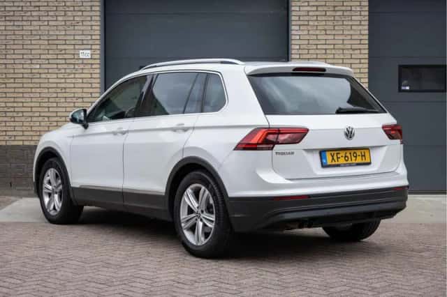 Volkswagen Tiguan (2019) thumbnail 4