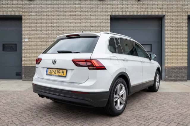 Volkswagen Tiguan (2019) thumbnail 5