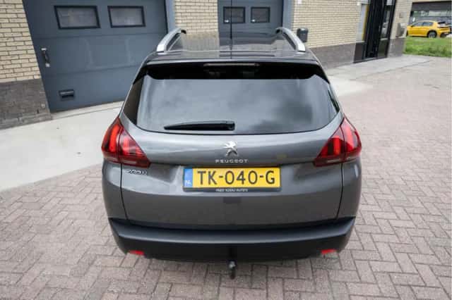 Peugeot 2008 (2018) thumbnail 6