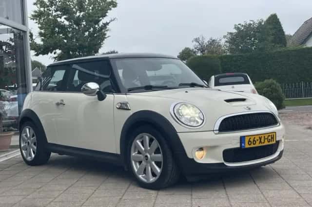 MINI Cooper S (2007) thumbnail 4