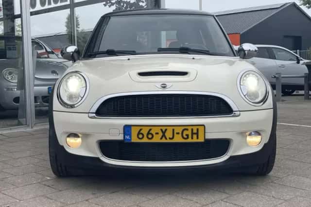 MINI Cooper S (2007) thumbnail 5