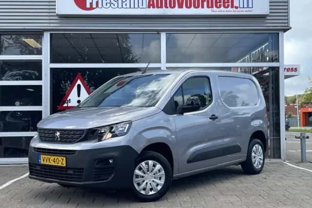 Peugeot Partner (2023) thumbnail 1