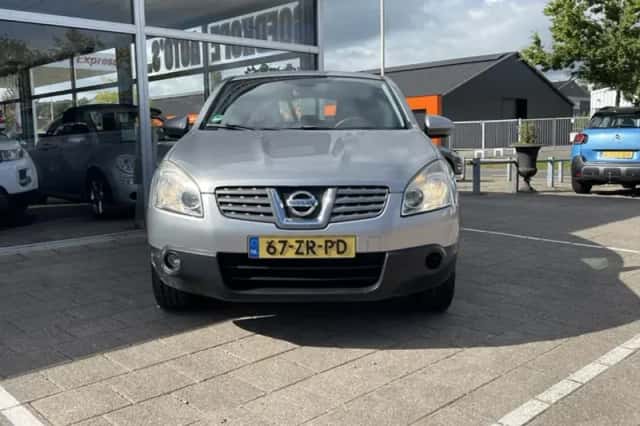 Nissan Qashqai (2008) thumbnail 5