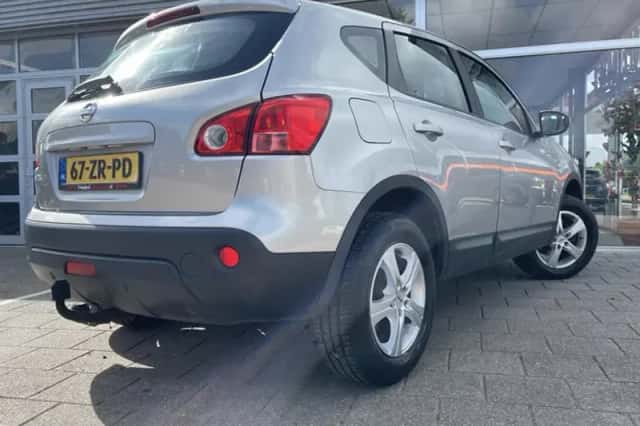 Nissan Qashqai (2008) thumbnail 6