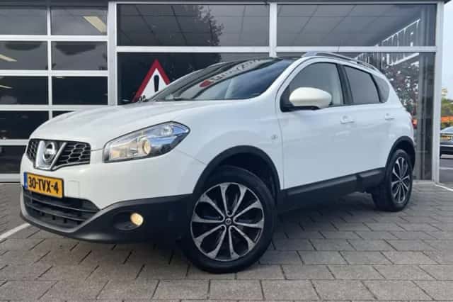 Nissan Qashqai (2012) thumbnail 2