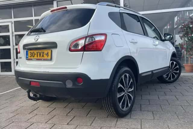 Nissan Qashqai (2012) thumbnail 5