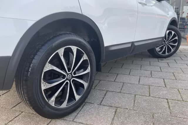 Nissan Qashqai (2012) thumbnail 6