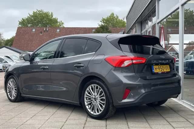 Ford Focus (2020) thumbnail 5