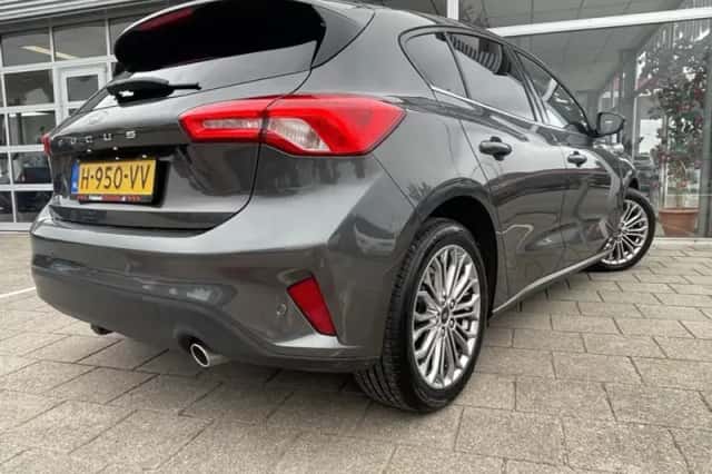Ford Focus (2020) thumbnail 6