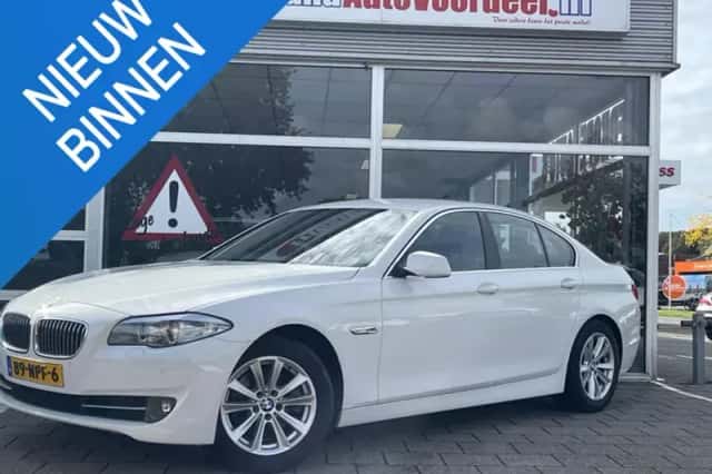 BMW 5-Serie (2010) thumbnail 1