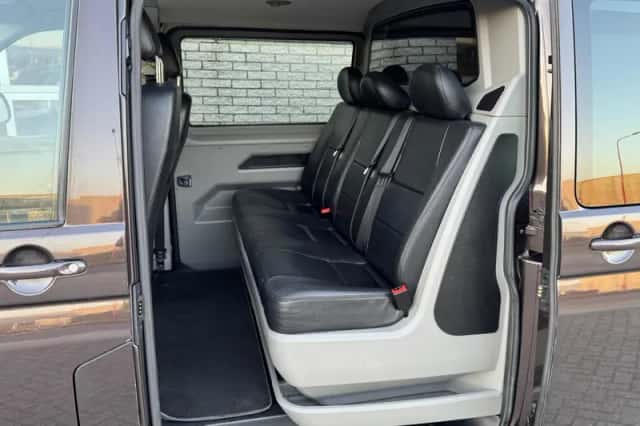 Volkswagen Transporter (2013) thumbnail 6