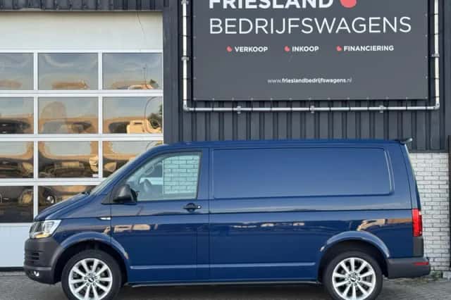 Volkswagen Transporter (2019) thumbnail 3