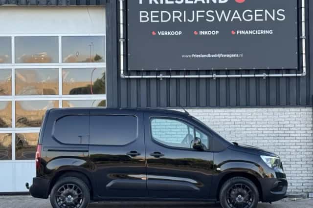 Opel Combo (2019) thumbnail 2