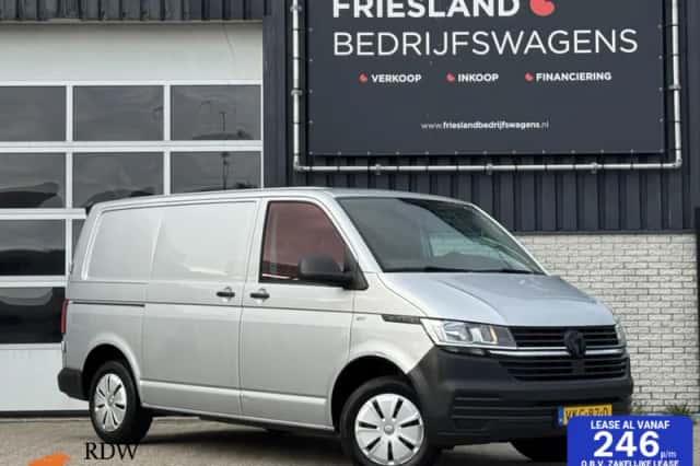 Volkswagen Transporter (2021) thumbnail 1