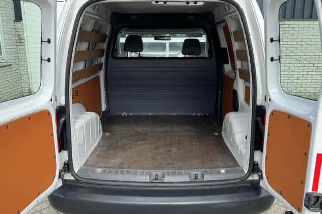 Volkswagen Caddy (2012) thumbnail 6