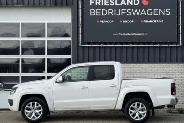 Volkswagen Amarok (2017) thumbnail 3