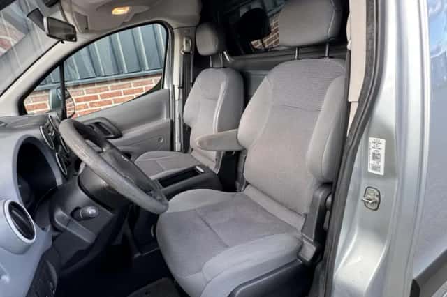 Peugeot Partner (2009) thumbnail 5