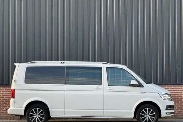 Volkswagen Transporter (2019) thumbnail 2