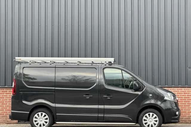 Opel Vivaro (2018) thumbnail 2