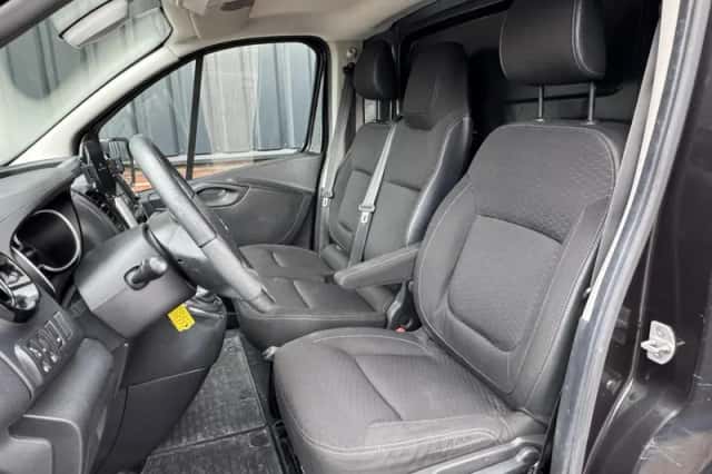 Opel Vivaro (2018) thumbnail 5
