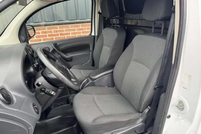 Mercedes-Benz Citan (2017) thumbnail 5