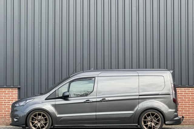 Ford Transit Connect (2022) thumbnail 3