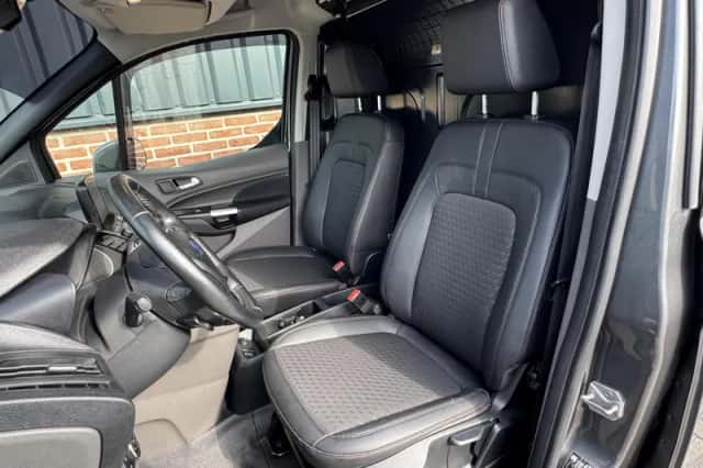 Ford Transit Connect (2022) thumbnail 5