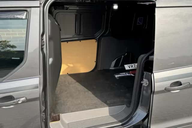 Ford Transit Connect (2022) thumbnail 6