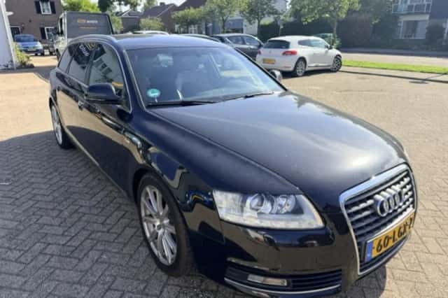 Audi A6 (2010) thumbnail 5