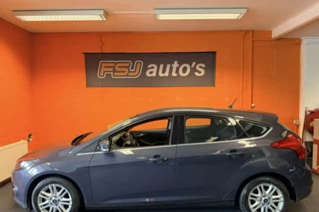 Ford Focus (2013) thumbnail 2