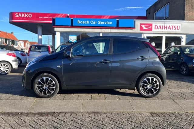 Toyota Aygo (2019) thumbnail 2