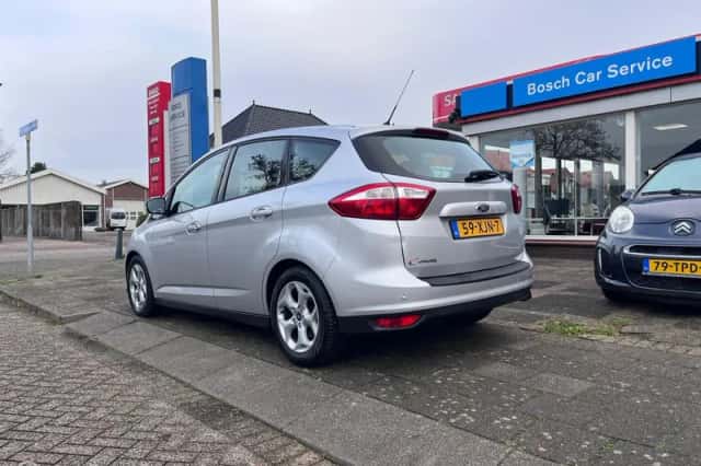Ford C-Max (2012) thumbnail 3