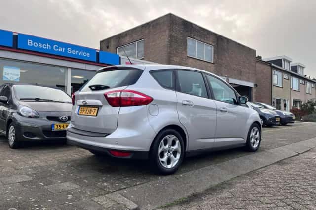 Ford C-Max (2012) thumbnail 5