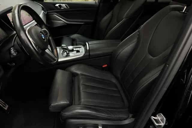 BMW X5 (2020) thumbnail 2