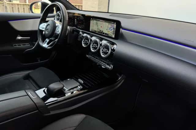 Mercedes-Benz A-Klasse (2022) thumbnail 2