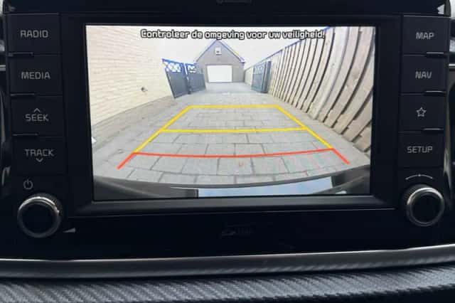 Kia Rio (2020) thumbnail 6