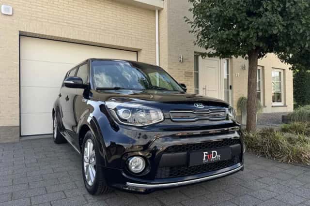Kia Soul (2017) thumbnail 2