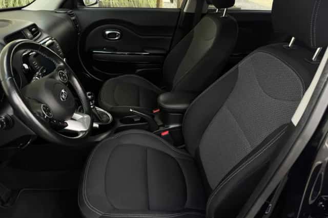 Kia Soul (2017) thumbnail 3