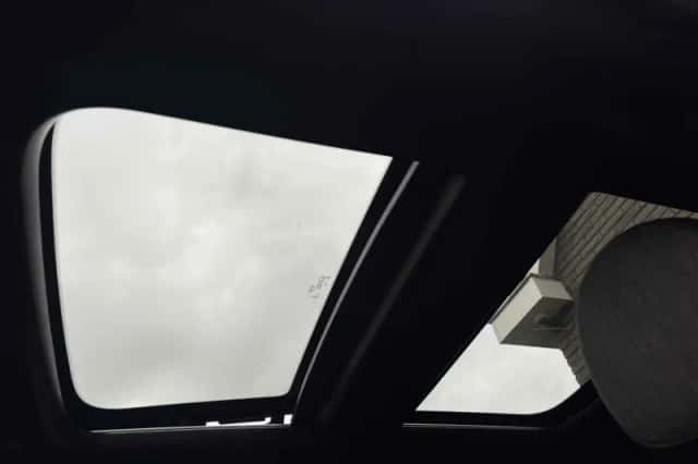 MINI Cooper (2021) thumbnail 4