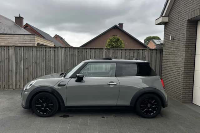 MINI Cooper (2021) thumbnail 5