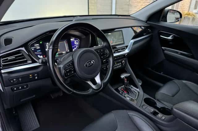 Kia Niro (2019) thumbnail 4