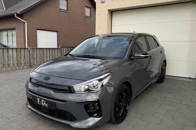 Kia Rio (2022) thumbnail 5