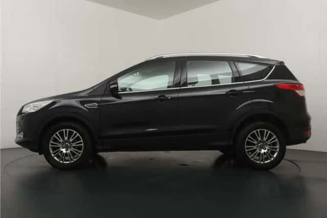 Ford Kuga (2013) thumbnail 3