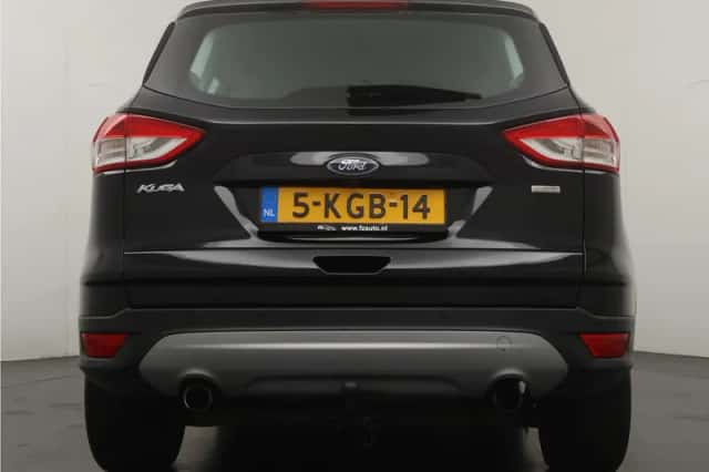 Ford Kuga (2013) thumbnail 5